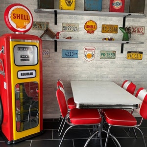 Surtidor de gasolina Shell vintage con vitrina. Perfecto para decoración Man Cave/Automobilia.