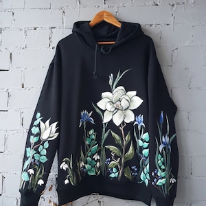 Boho Flower Hoodie for Women, Floral Sweatshirt, Bohemian Pullover, Casual Hoodie, Cozy Fashion, Women’s Clothing, Gift For Her