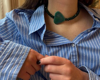 Jadeite Necklace – Delicate Gemstone Chain with Silver Details and Crystal Accents