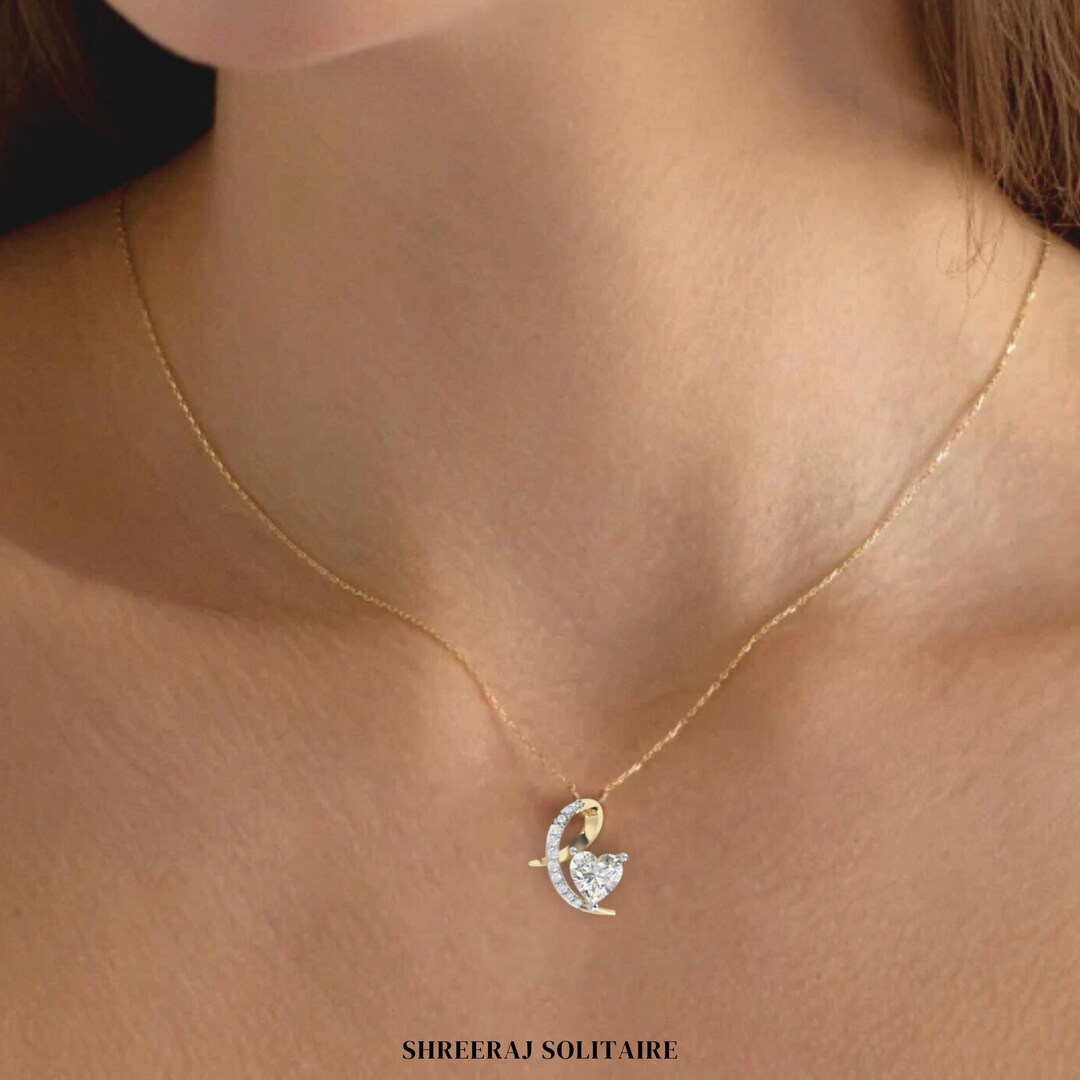 ハート型ラボグロウンダイヤモンドペンダント - スターリングシルバー