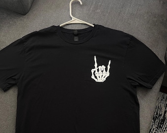 Skeleton hand Rock men’s T-Shirt
