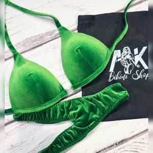 Biquíni de competição feito à mão: traje de pose personalizado com strass