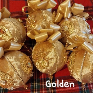 Set of 6 orìginally designed and handmade jeweled filigree Velvet Christmas baubles 8cm diameter each image 3