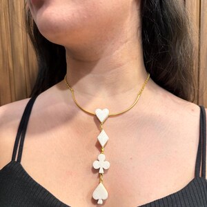 Collar con colgante de carta de jade blanco / Gargantilla dorada con corazón, diamante y espada / Regalo único de joyería hecho a mano para ella