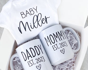 New Parent Gift Box, Gender Neutral Gift, Baby Shower Gift Idea, Mommy Daddy Mug Set, Personalized Baby Gift, Gift Box for Parents to be