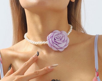 Girocollo di rose, girocollo di fiori, girocollo di perle di rosa, girocollo di perle, collana girocollo di fiori, fascino di gioielli