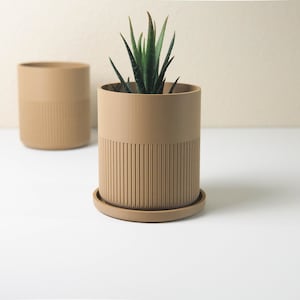 Geometric Planter | Indoor Plant Pot | 3D Printed Design | Succulent Planter | Modern Planter with Drainage & Saucer | Flower Pot