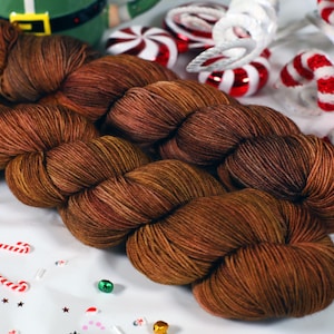 Ahornsirup - Buddy die Elfe inspiriert Kammgarn DK sperrige Socke braun