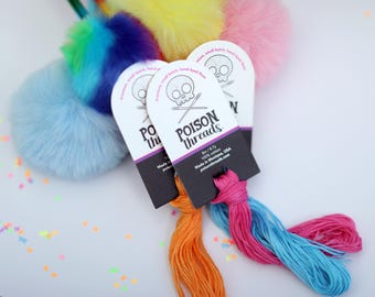 Hilo teñido a mano para bordado de punto de cruz inspirado en el neón de los años 90