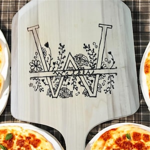 Personalized Floral Engraved Pizza Peel: Custom Wood Paddle, Custom Pizza Board for housewarming or hostess gift.
