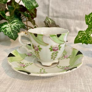 Antique Occupied Japan (1940s-1950s) Made Tea Cup