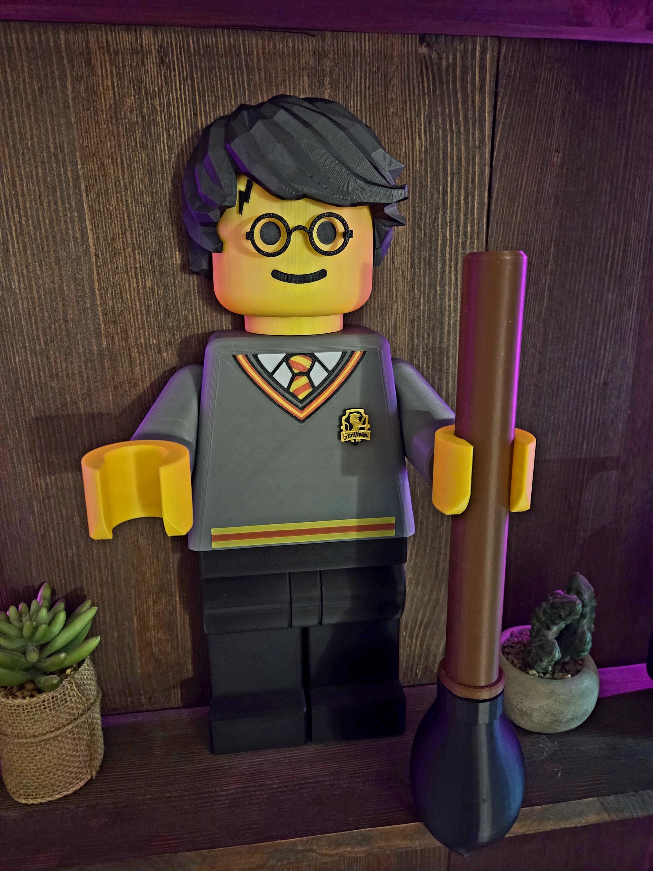 Porte Papier Toilette Sorcier Harry Potter Style Brique – Support WC Magique avec Balai – Déco Fun Salle de Bain – Cadeau Geek Fantaisie