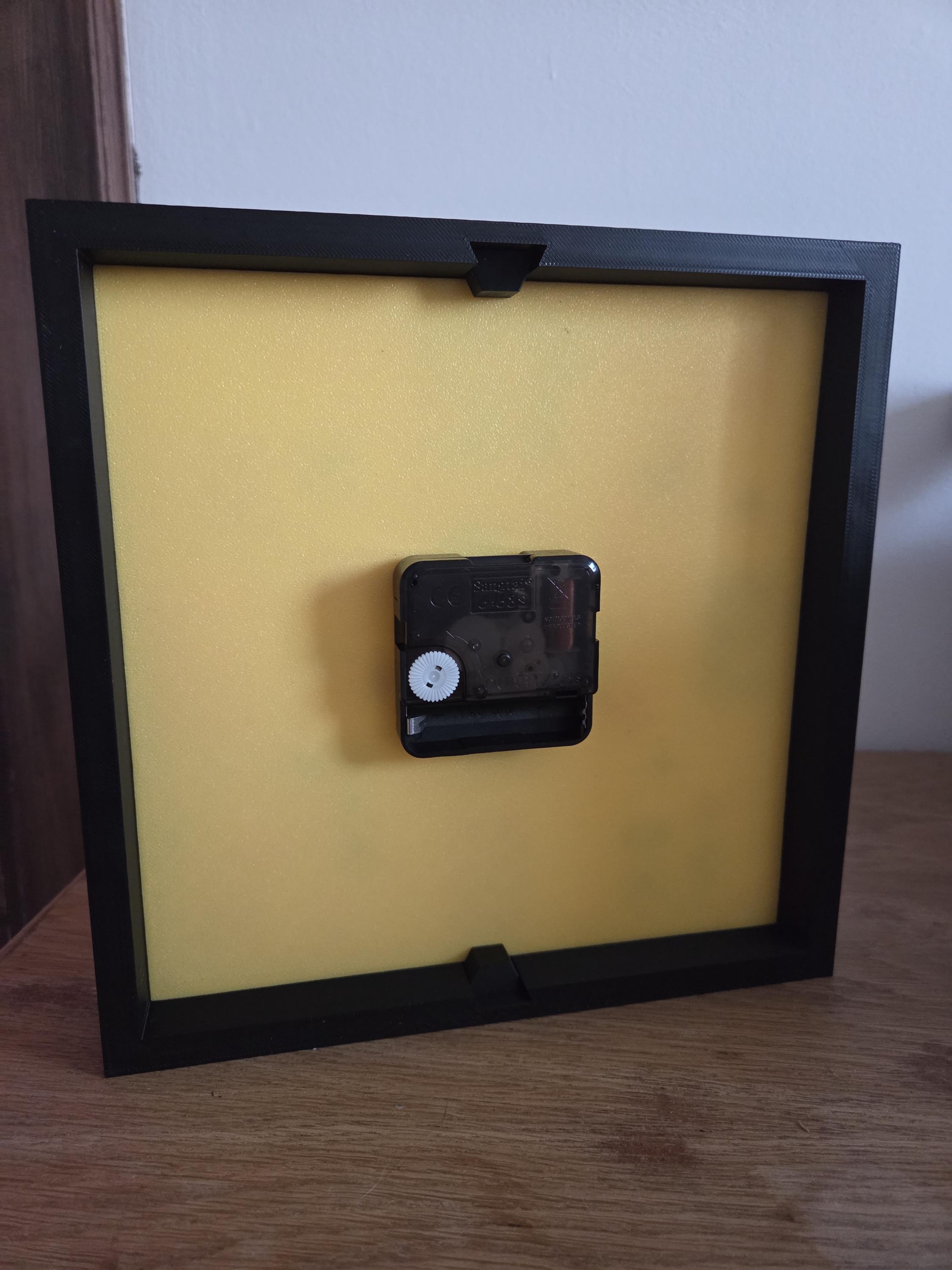 Horloge murale style briques colorées – Déco chambre enfant – Horloge design ludique – Cadeau original – Impression 3D