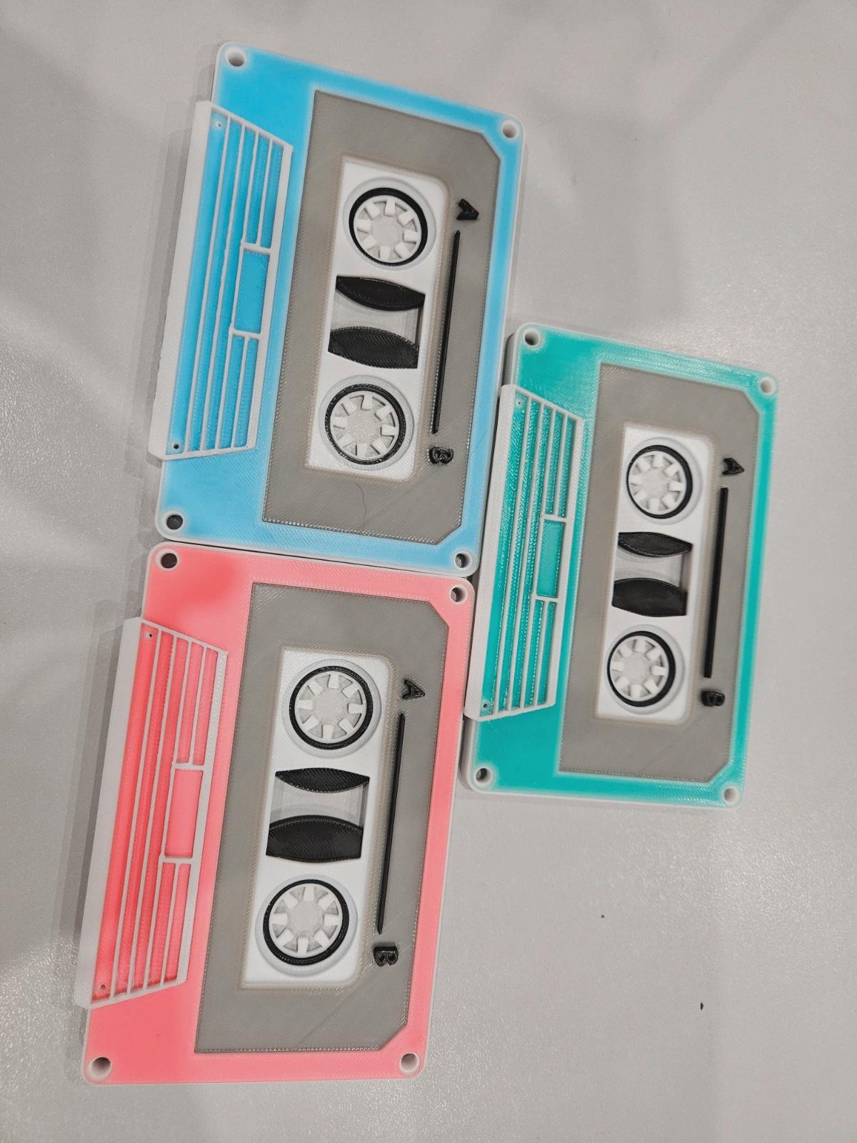 Boîte cassette rétro – Boîte rangement style K7 Cassette – Décoration vintage années 80 90 – Cadeau original – Impression 3D