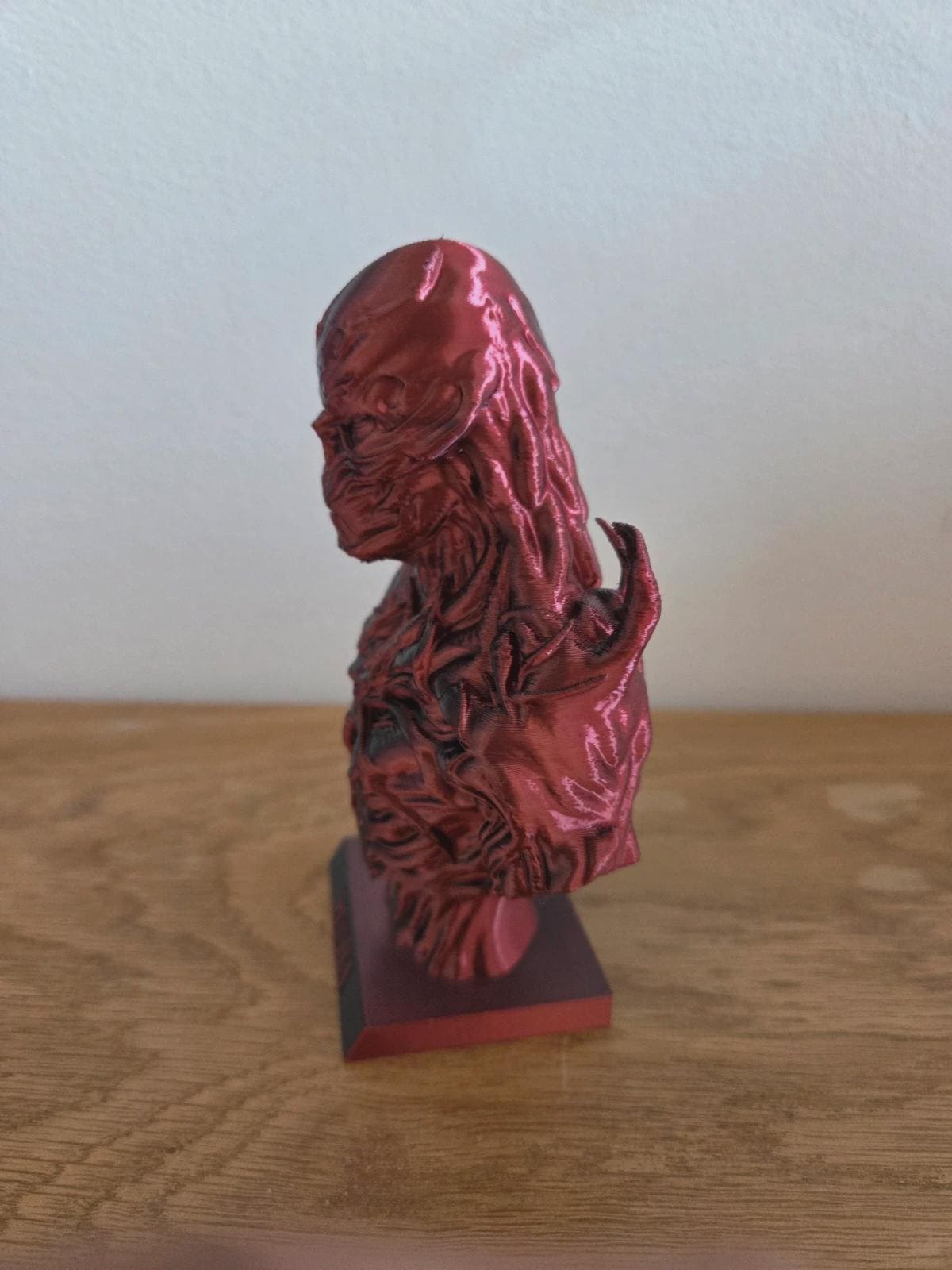 Figurine Vecna (Stranger Things) imprimée 3D | Filament dual color noir & rouge brillant | Déco geek / cadeau fan série