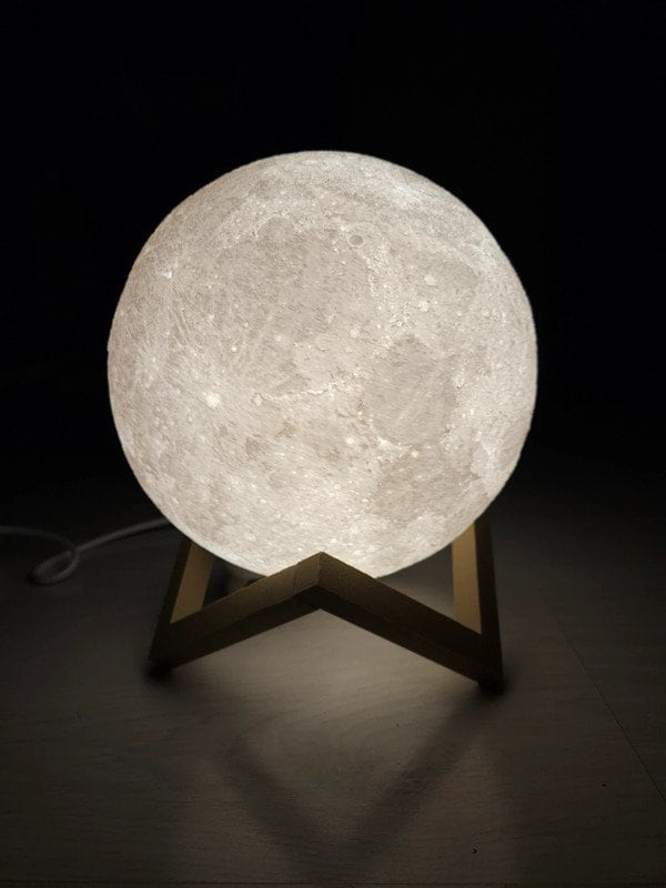 Lampe Lune 3D 180mm – Veilleuse LED Design Réaliste – Lampe d’Ambiance Chambre – Cadeau Original Femme Homme – Déco Moderne