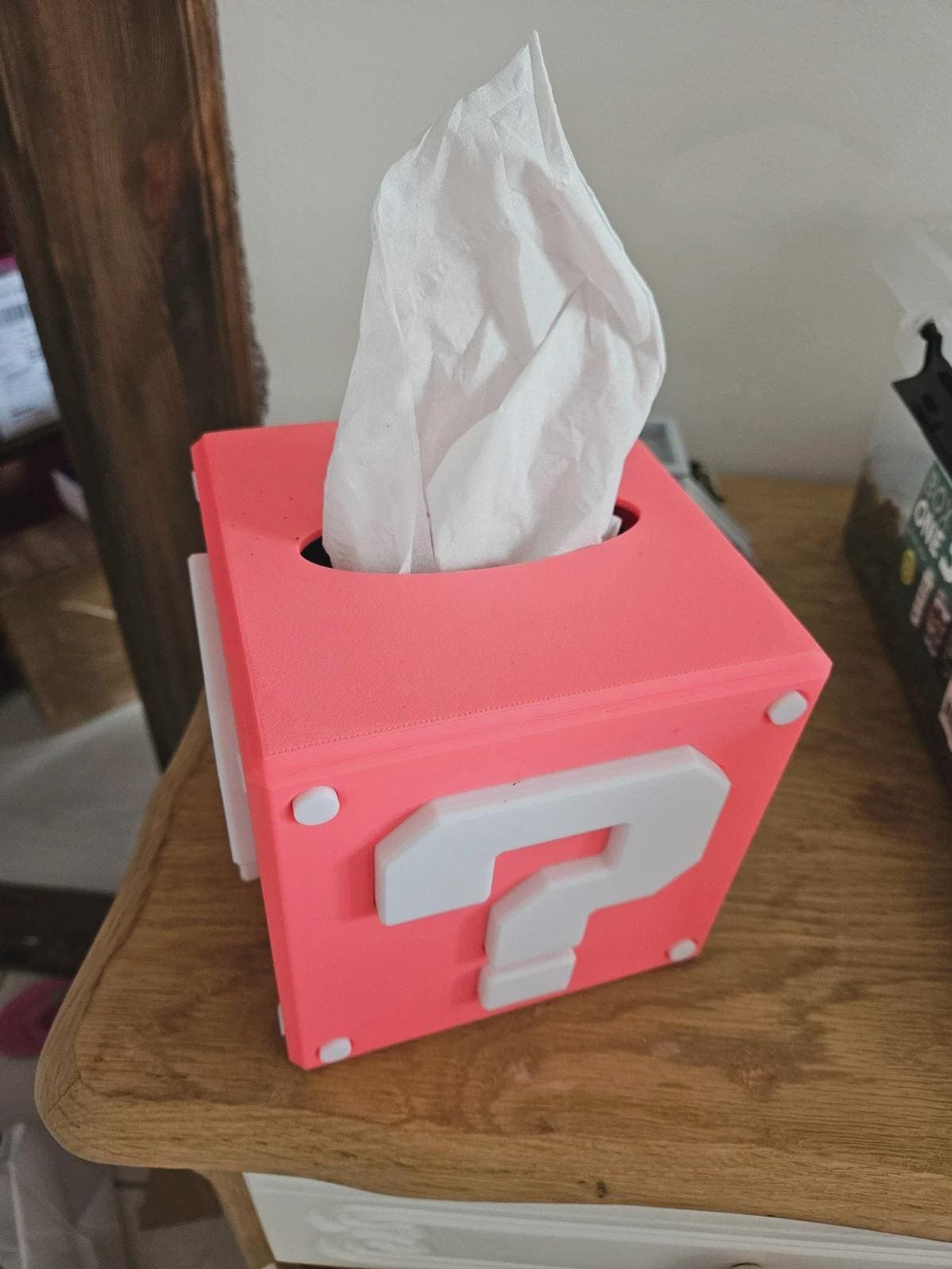 Boîte à mouchoirs Question “?” (Mario) style gaming | Déco geek | Distributeur mouchoirs original | Jaune / Rose / Fuchsia / Bleu clair