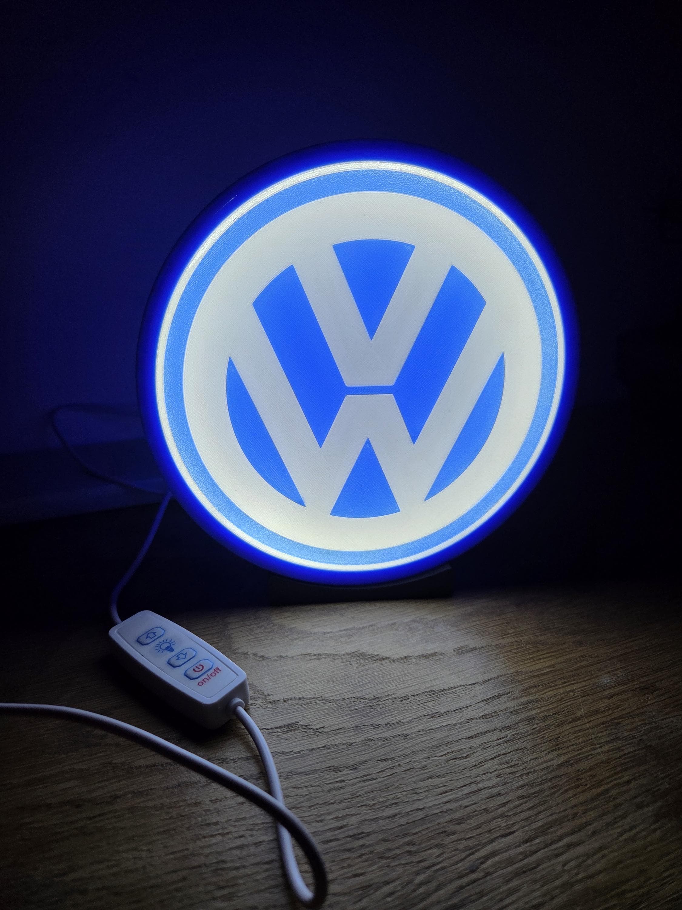 Lampe Logo personnalisée | Veilleuse “glow in the dark” | Intensité réglable | LED COB | Déco chambre / bureau / garage