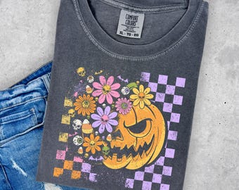 Comfort Colors Halloween Pumpkin Face Shirt, Spooky Floral Tee, Jack O’Lantern T-Shirt, Gothic Pumpkin Top, Halloween Party Shirt