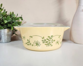 Vintage Pyrex Shenandoah Casserole Baking Dish #475-B w/ glass lid 2.5 liter (2.5 quart) - MINT CONDITION - Wintergreen Green Flowers