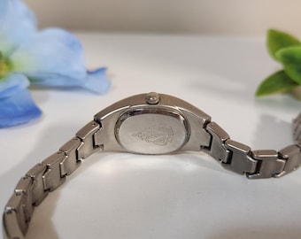 Vintage Faux Gucci Women's Watch Silver-tone Ladies Luxury