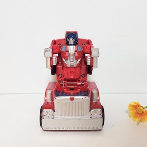 Transformers Optimus Prime Cyber Slammers - Vintage Collectible Kids Toy Action Figure - Birthday Gift for Him/Son/Boys