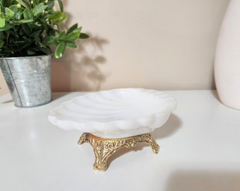 Vintage Milk Glass Shell Soap Dish / Pedestal Soap Holder | Vintage Bathroom Decor