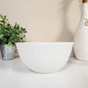 Fire King Swirl 8&quot; Mixing Bowl - Vintage White Swirl Milk Glass Anchor Hocking Nesting Bowl