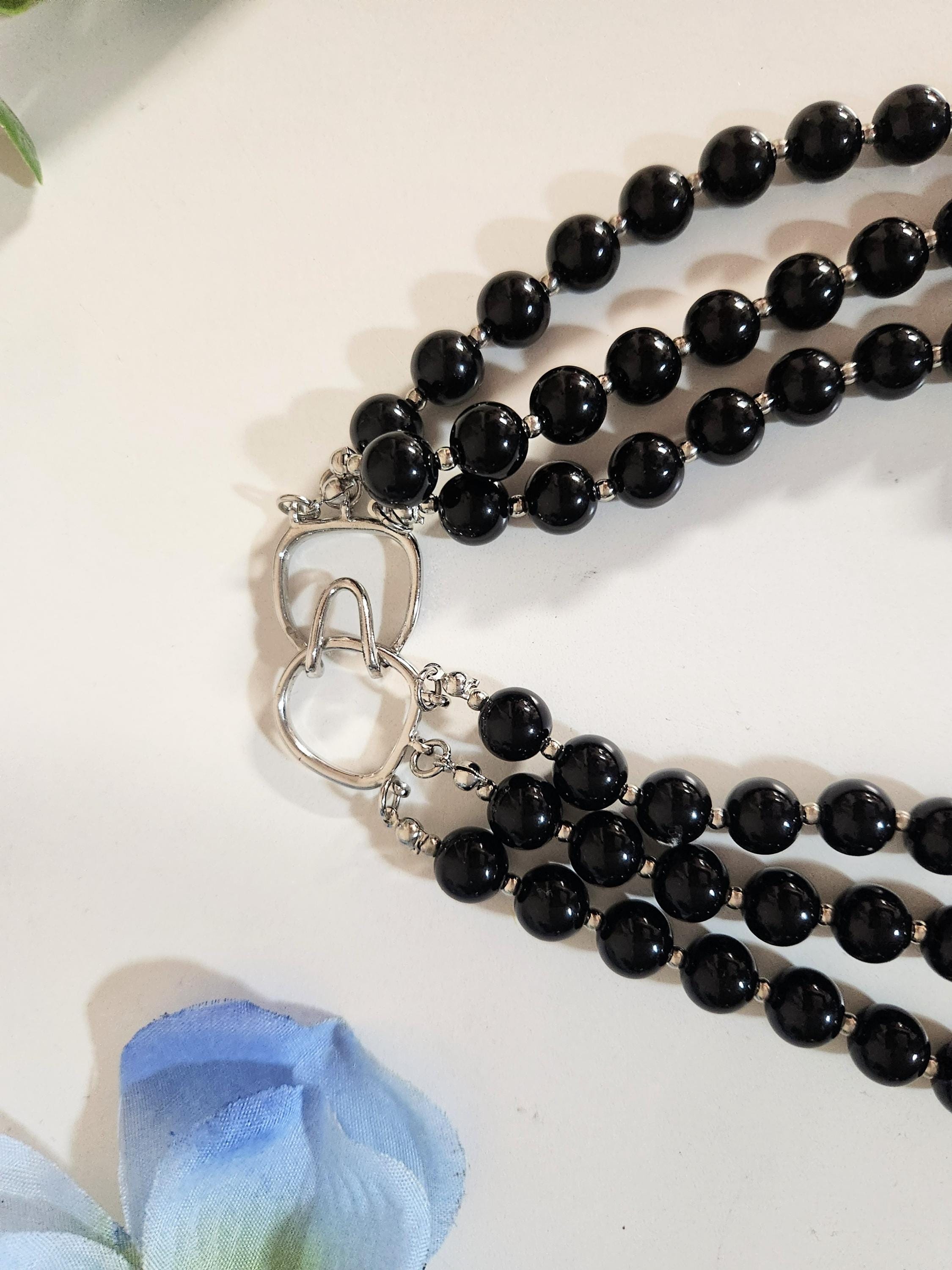 ◆VINTAGE HOLLYWOOD◆ Black Stone Beads Necklace VH2478NE07 Vintage Multi-strand Beaded Necklace 1950's Hollywood