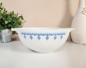 Vintage Pyrex copo de nieve azul guirnalda Cenicienta tazón para mezclar 443