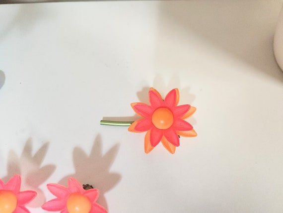 1960s Mod Flower Power Glo Clip on Earrings Broche Pin Set Pink Orange Vintage Women s Jewelry Fashion Accessories Etsy