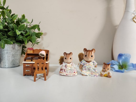Sylvanian families squirrel set hotsell