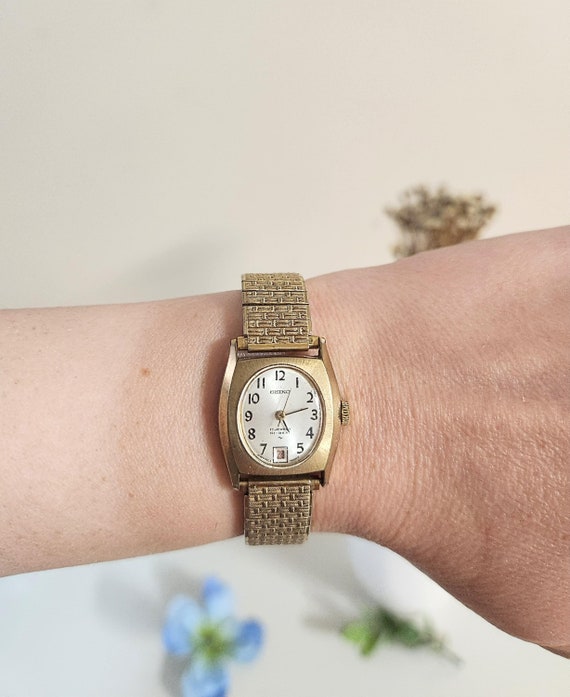 34 Elegant Gold 17 Jeweled Rectangle Bracelet Wristwatch Gold Plated Band Rectangle Wristwatches with 17 Jewels for  main image 4