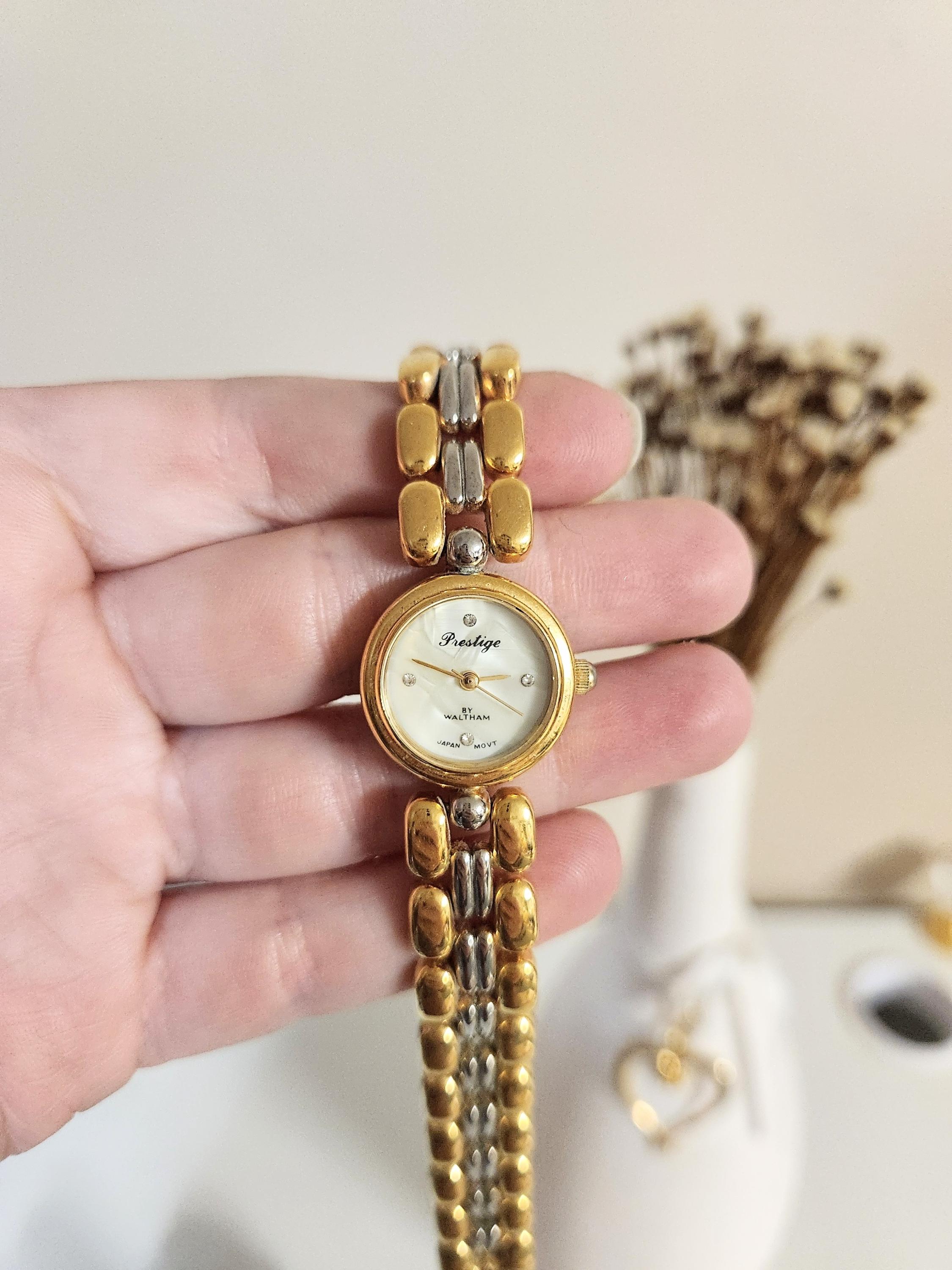 VINTAGE Women’s Waltham Two Tone Link Quartz Bezel Rhinestone Watch Waltham Swiss 17 Jewels, 6 Diamond Ladies Mechanical Dress  main image 2