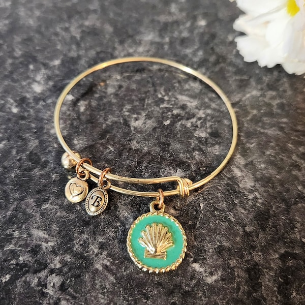 BELLA PERLINA Gold Charm Bracelet Nautical Bangle Sea Shell