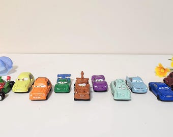 Disney Pixar Cars 2 Professor Z Mini 1.5” Die-cast Car (Flaw