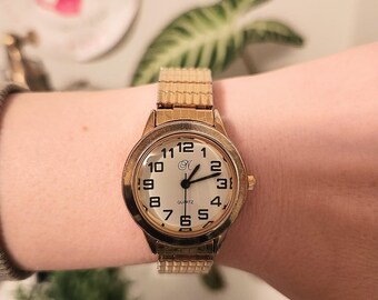 Vintage Ingersoll Dainty Classic Stretch Watch - Etsy display picture 3