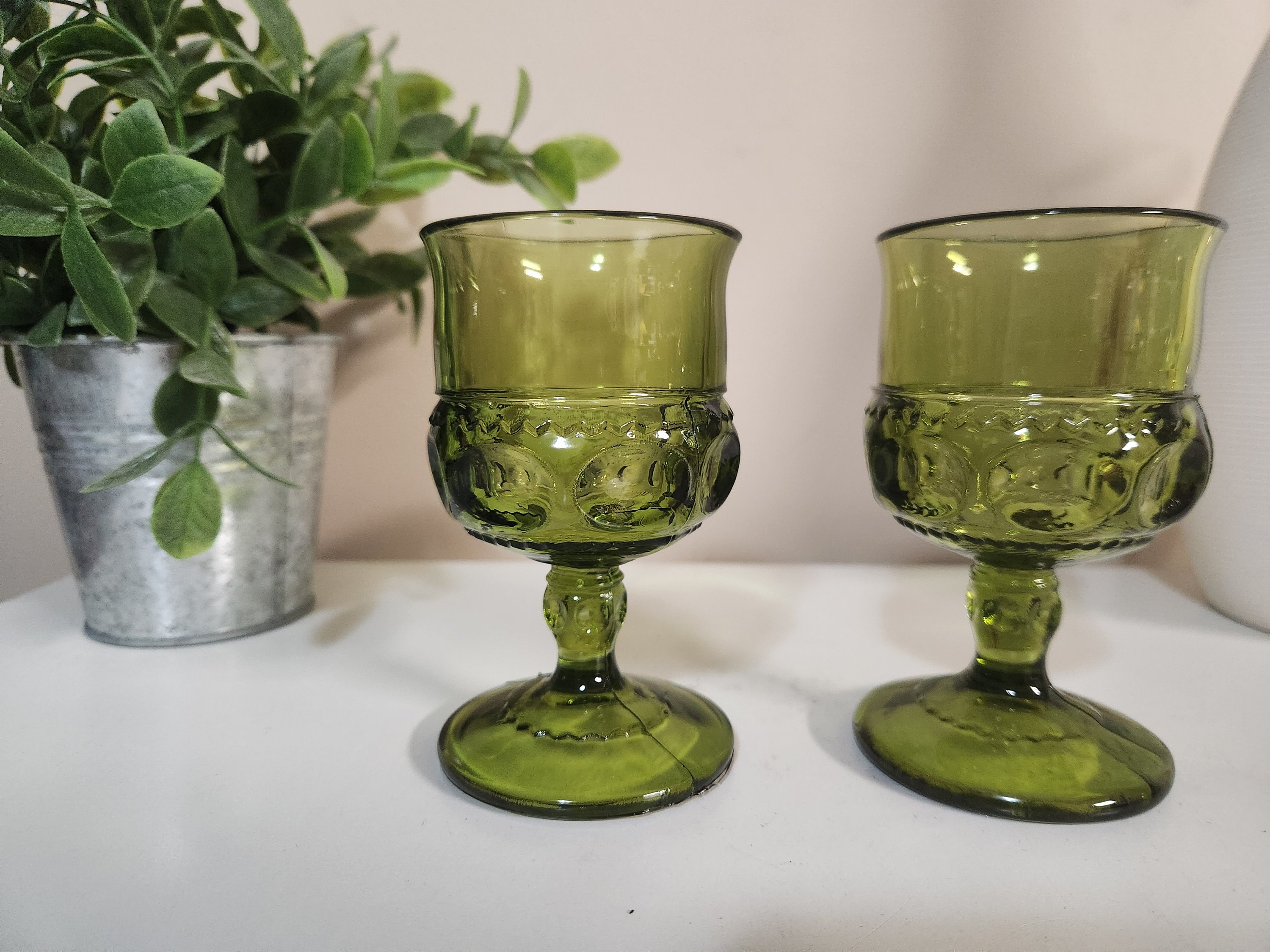 骨董 時代ガラス 上品プレス ビリジアングリーン ゴブレット