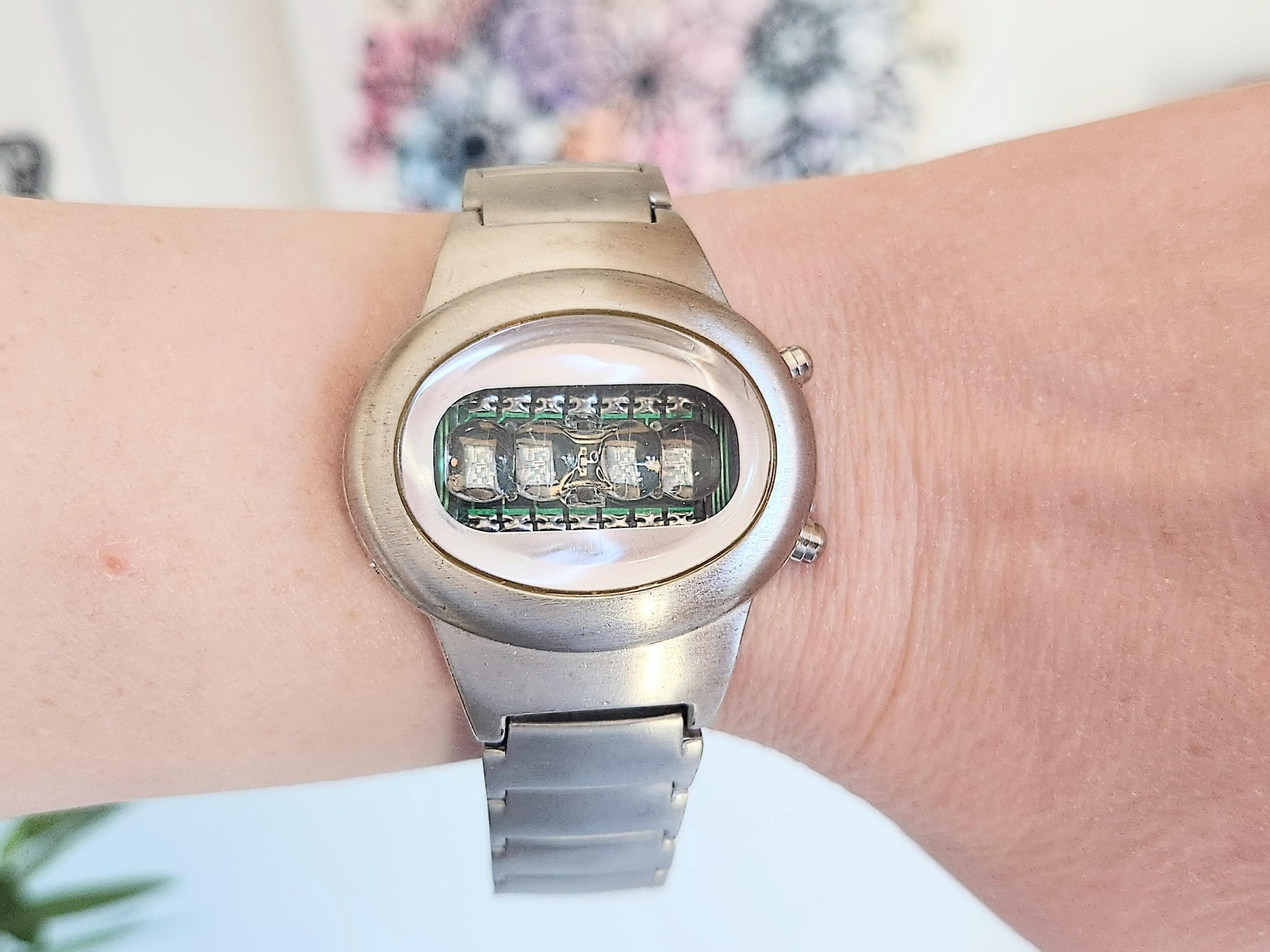 Vintage Eagle USA LED Watch EA104 Advanced Cmos Circuit Shockproof