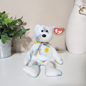 Ty Beanie Baby “Cheery” the Bear (8.5 inch)