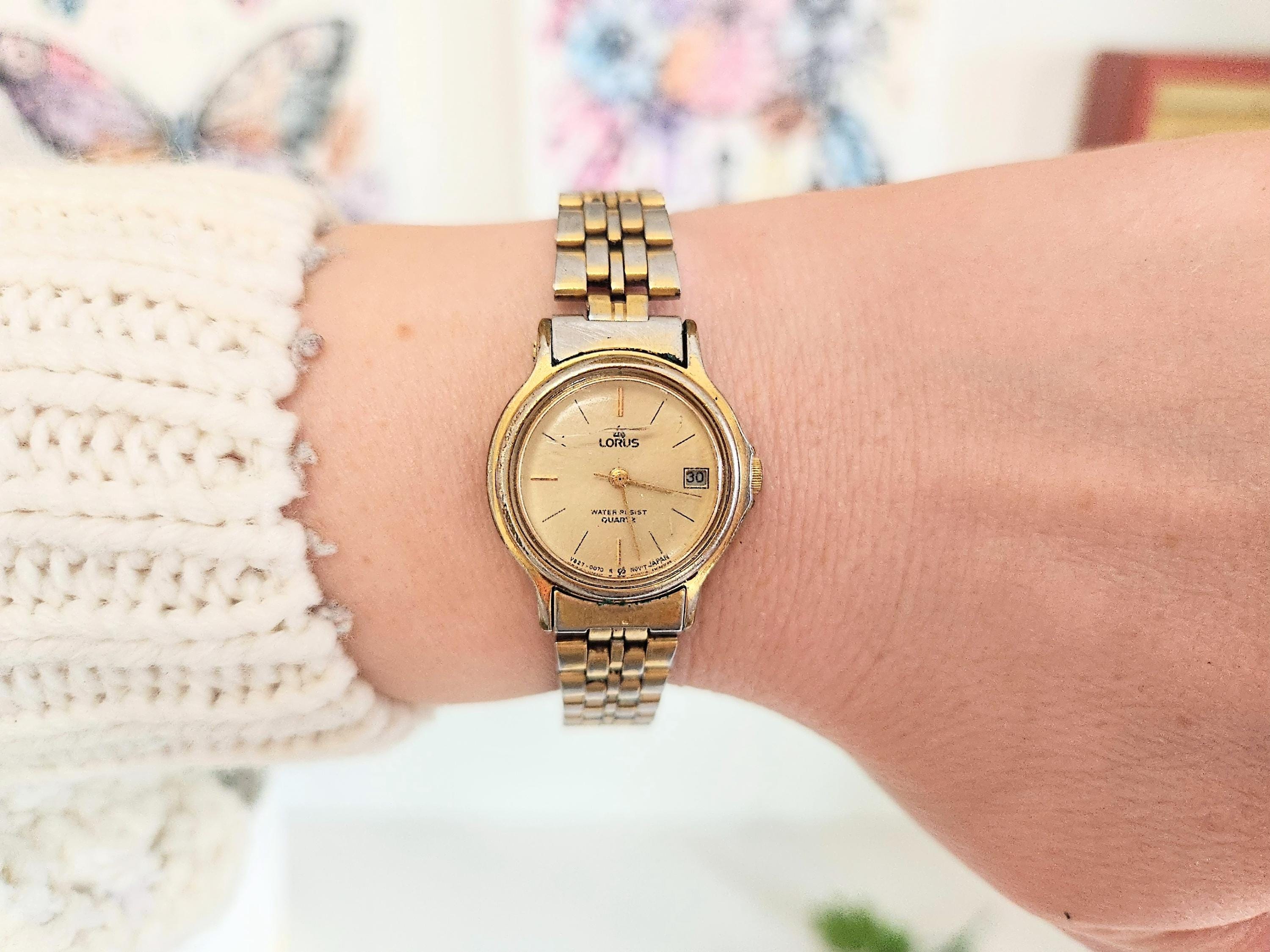 Vintage Gold Seiko Lorus Watch Day/date Round Dainty Dial 