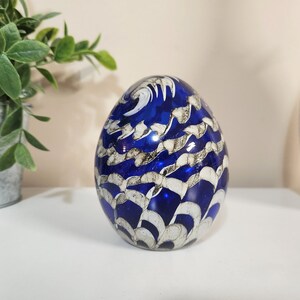 Vintage Murano Italy Egg Shape Glass Paperweight Blue Silver