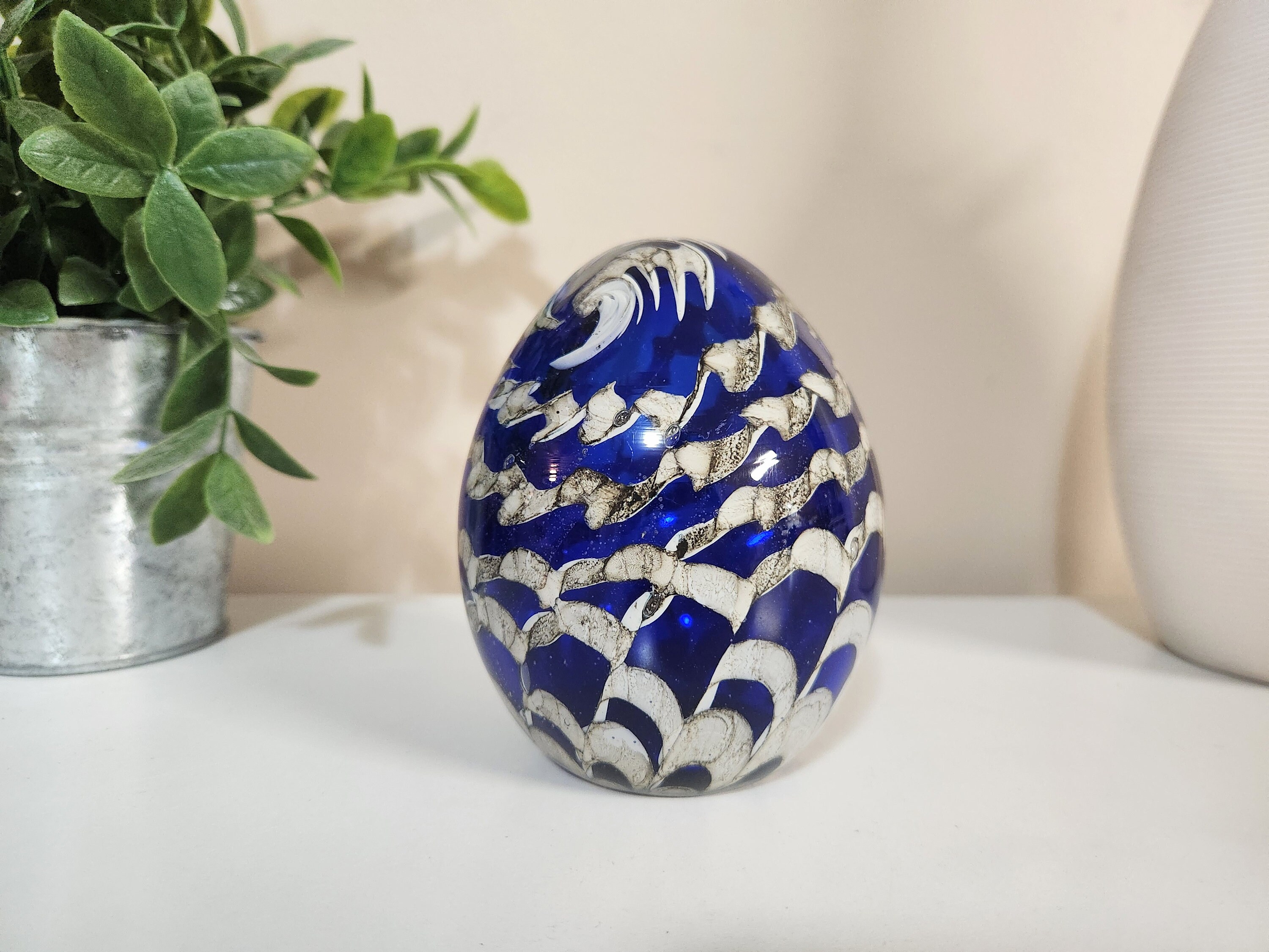 Vintage Murano Italy Egg Shape Glass Paperweight Blue Silver