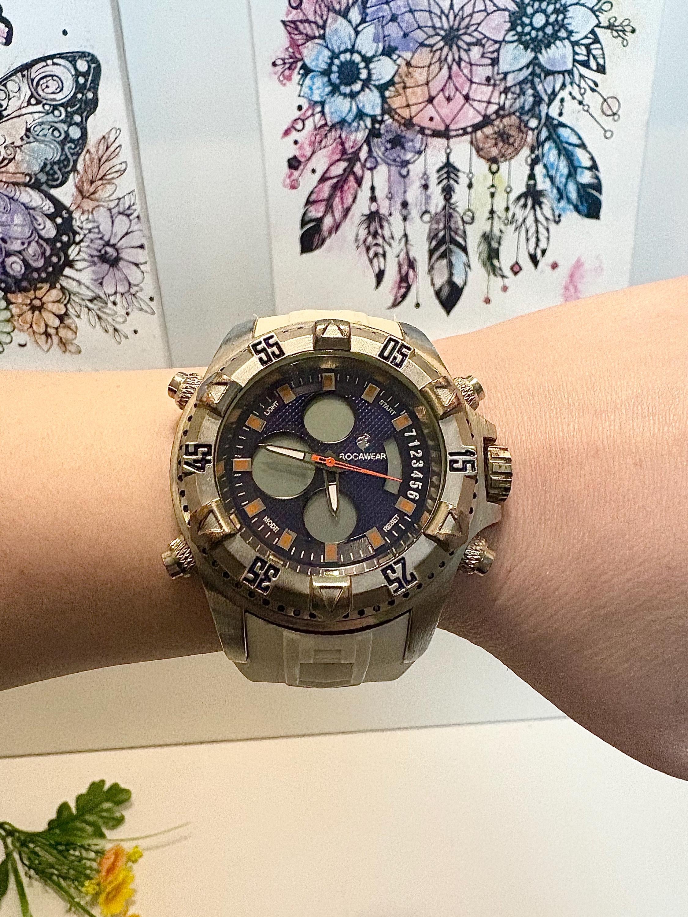 よ*る様 【ROCAWEAR】 ロカウェア 腕時計 2025年最新】ROCA WEAR 時計の人気アイテム - メルカリ