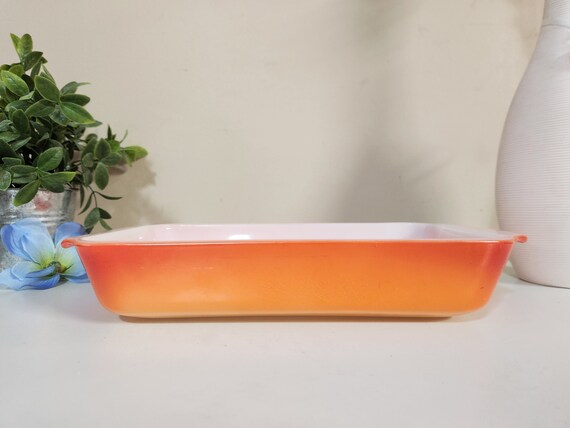 Fire King 432 Casserole Ombre Orange Red Atomic Retro Vintage
