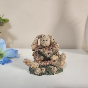 Boyds Bears & Friends Figurine Style #2226 Daphne..the Reading Hare Bunny Rabbit | Nursery Bookshelf Decor | Baby Shower Newborn Gift