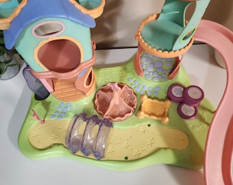 Littlest Pet Shop Whirl Around Playground Playset House Vintage Hasbro LPS