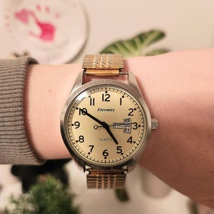 レディース ヴィンテージ エタニティ ウォッチ 日付/曜日 ゴールドトーン 伸縮性 ストレッチバンド レディース レトロ ファッション アンティーク ジュエリー クラシック ラウンド ダイヤル 彼女へのギフト