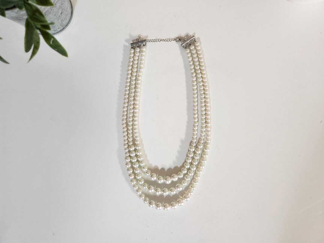 Shell Pearl 3 Strand Vintage Freshwater Pearl Three Strand White Champagne Colour Necklace ...