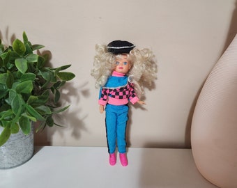 Kid Kore Vintage 1990er Barbie Style Spielzeug Puppe im Outfit Spielzeug